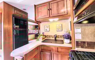 Renovated! "Lucky" the Leprechaun *Sleeps 10*