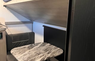 Fully Stocked 2021 Kodiak 283BHSL – Sleeps 10