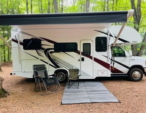 Thor Motor Coach Four Winds 24F