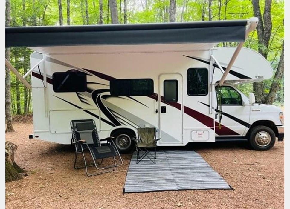 Class C Motor Home rentals in Madison
