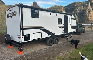 Huge and Light! - 2024 Tracer 240BHSLE