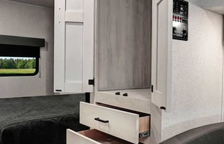 Easy Get Away - 2022 East to West Entrada