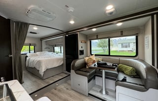 2026 27ft Coachmen 23FS - Sleeps 6