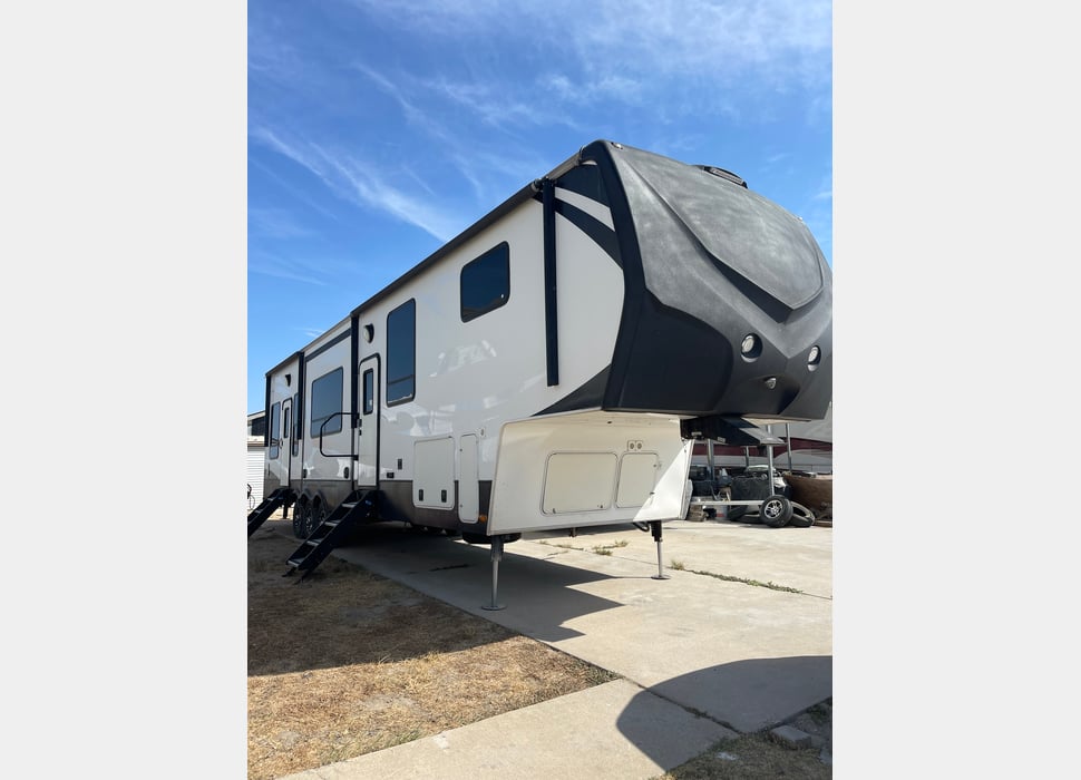 Fifth Wheel rentals in Kingsland