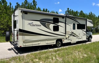 32' Bunkhouse w/WiFi - Your Home Away From Home