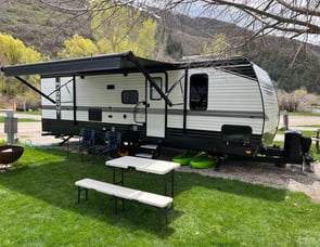 Keystone RV Hideout 26BHWE