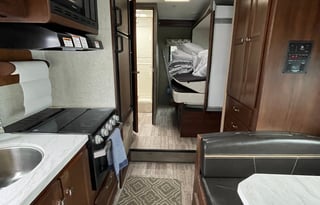 Easy Alaska RV for Couples & First-Timers