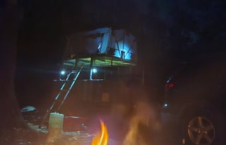 Dirty Hitch M1102 Overlander trailer