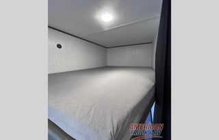 2025 Keystone zinger 252 BH