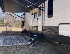 Keystone RV Hideout 318BR