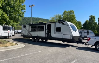 Dutchman Kodiak Ultimate RV