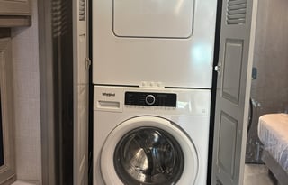 2024 Fleetwood RV Frontier 34GT