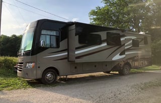 Harvey the RV - Coachmen RV Mirada - Bunk Bed