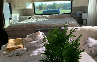 Rolling Farmhouse! ( Delivery Only ) 26’