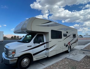 Coachmen RV Leprechaun 270QB Ford 350