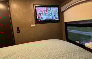 Thor Motor Coach Vegas 27.7 Class A