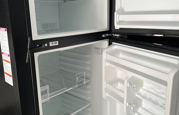 Refrigerator/ Freezer