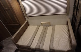 2019 Gulf Stream RV Conquest Class C 6237LE