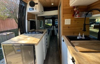 A Beautiful, Spacious MB Sprinter Van - KOPI!