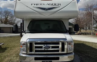 Explore the Country 2023 Coachman Freelander 22FT