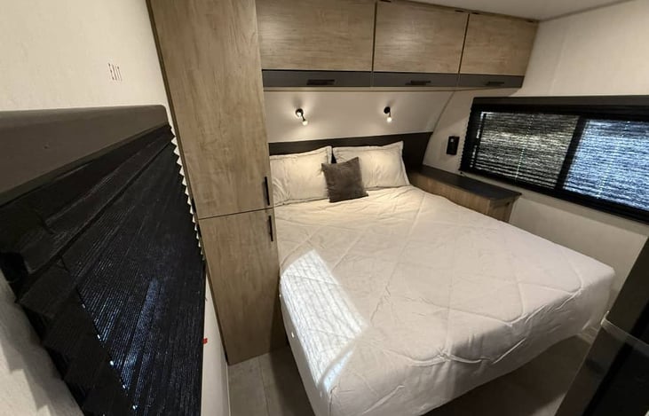 Master Suite with Queen Bed