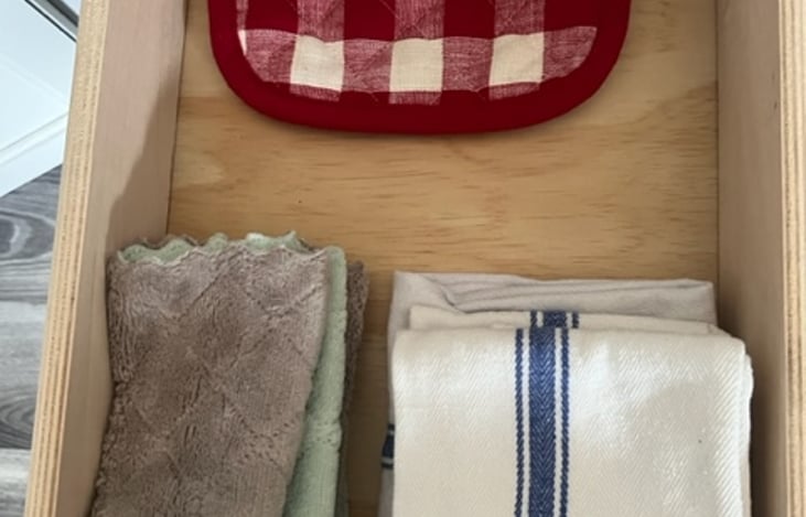 Washcloths, pot holders and dishcloths