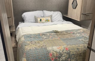 2022 Winnebago Minnie 2301 Bunkhouse