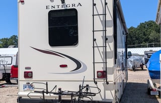 Matt and Reba's Motorhome Rental
