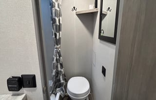 2024 Catalina Sleeps 5 With Bunk Beds!