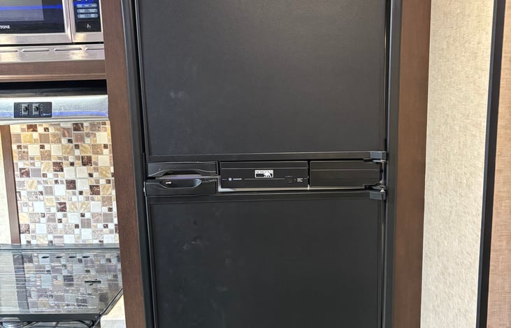 Refrigerator and freezer