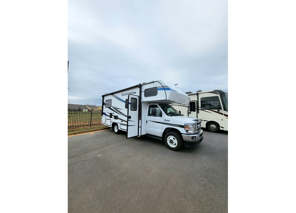 Class C Motor Home rentals in Marietta