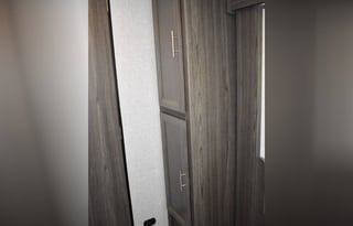 2021 AirBnB on Wheels  Kodiak Ultralite 283BHSL