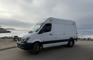 Mercedes Mercedes-Benz | Off Grid Camper Van