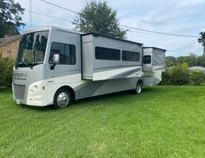 Winnebago Adventurer 36Z