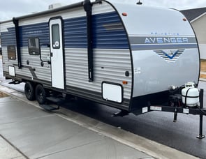 Prime Time RV Avenger LT 22BH