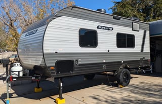 Lucinda: 2025 Sun-Lite 19RB - under 3k lbs