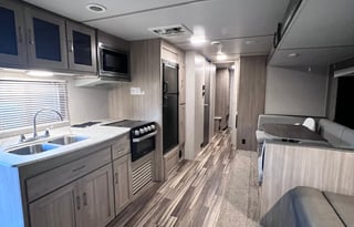 2020 Coachmen RV Freedom Express Select 31SE