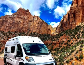 Winnebago Solis NPF Limited Edition 59P