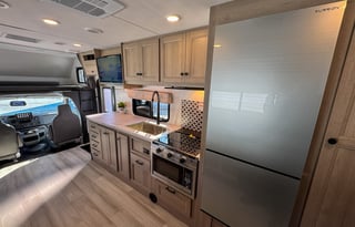 S-13 Luxury Medium Class C - Sunseeker 3010