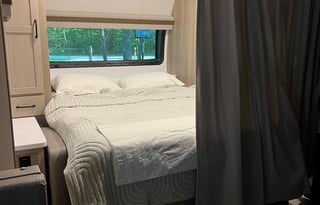 Bigfoot's Nicely Equipped Comfy Camper Rental!