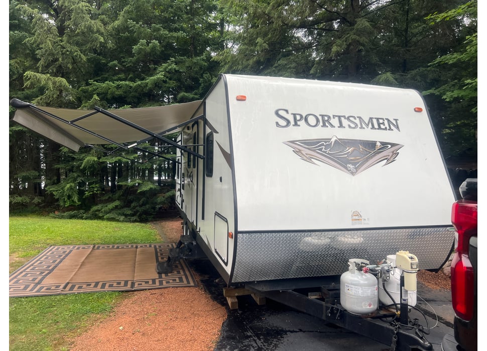 Travel Trailer rentals in Marquette