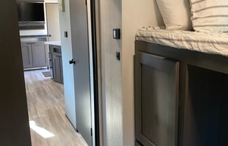 2021 Cruiser MPG - Private Bunk Room! King Bed!