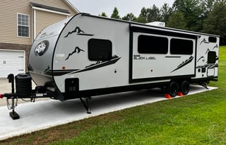 Elite Escape RV Rentals Co.   -   Delivery Only