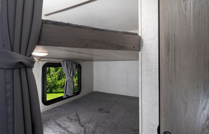 Bunk house with 2 full size bunks