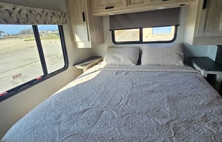 2022 Forest River Sunseeker 3250DS LE
