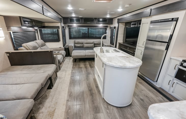 Dinnette bed sleeps one twin