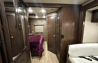 2019 Thor Motor Coach Freedom Traveler A27