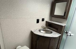 2022 Venture RV Sonic - Family friendly!