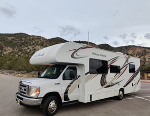 Thor Motor Coach Four Winds 28A