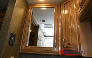 2018 Thor Motor Coach Miramar 37.1